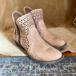 Circle G by Corral Suede Woven Cutout Booties Size 11 Tan Western